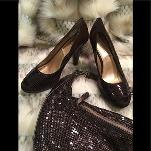 Bundle lot Tahari Peep Toe Sz 9M & Bisou Bisou Handbag